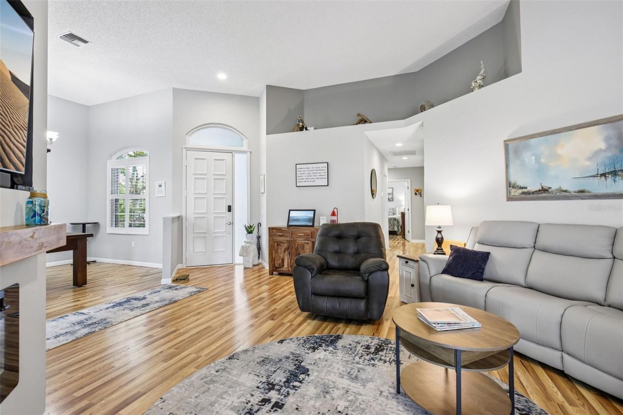 667 Crossfield Circle, Unit 1, Venice, FL 34293 Photo