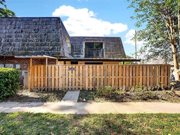 2906 ASH DRIVE , LEESBURG, FL 34748