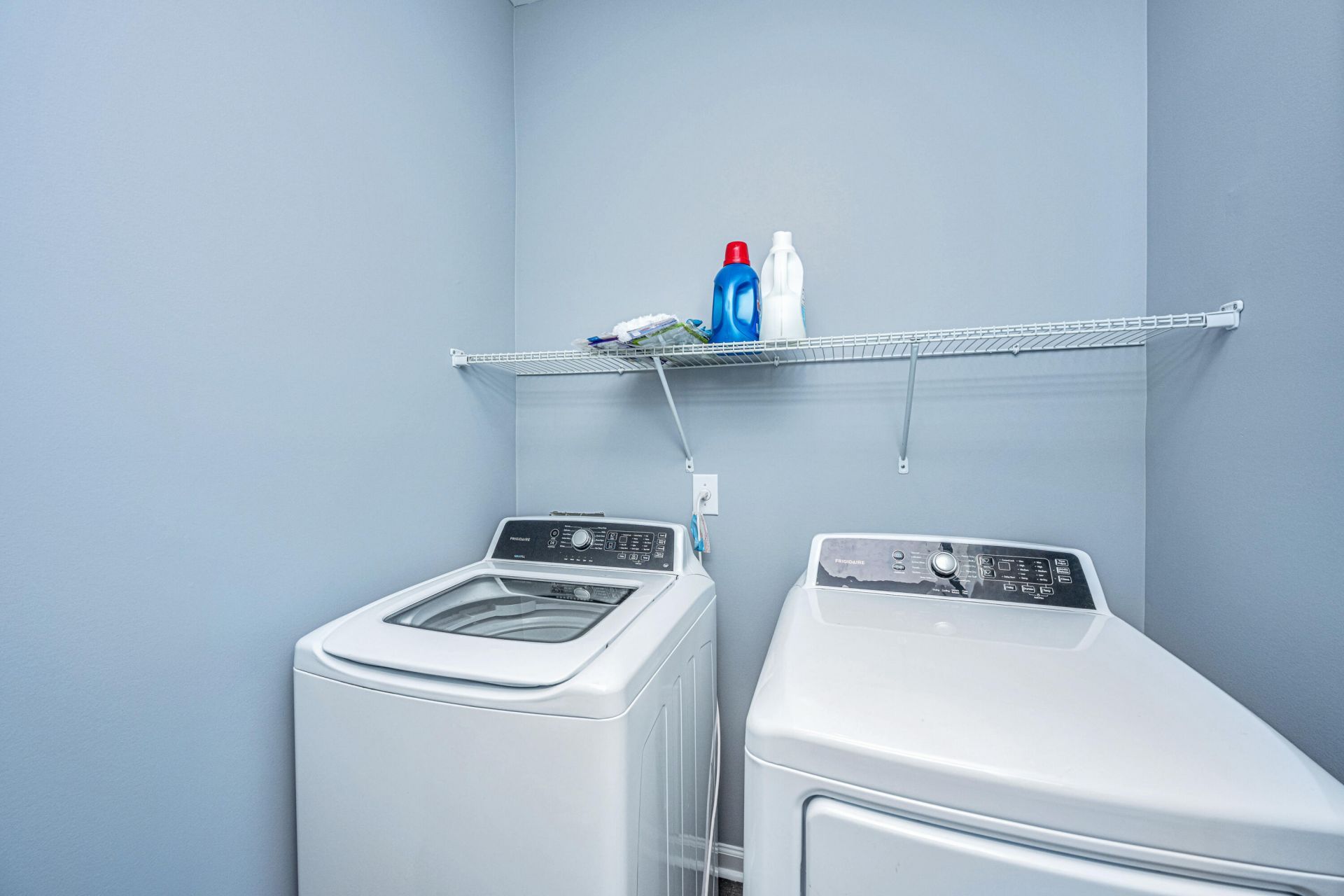 595 Wayton Circle Photo 24