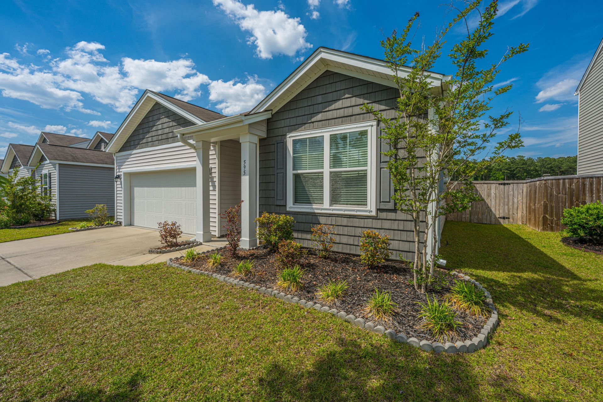 595 Wayton Circle Photo 40