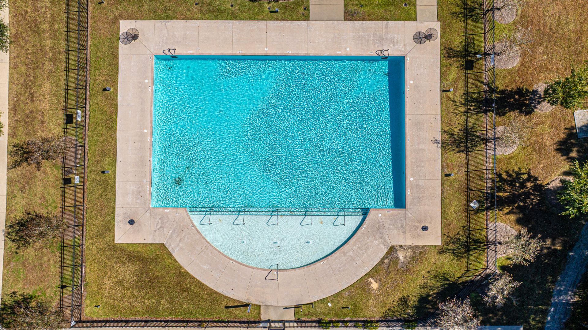 595 Wayton Circle Photo 46