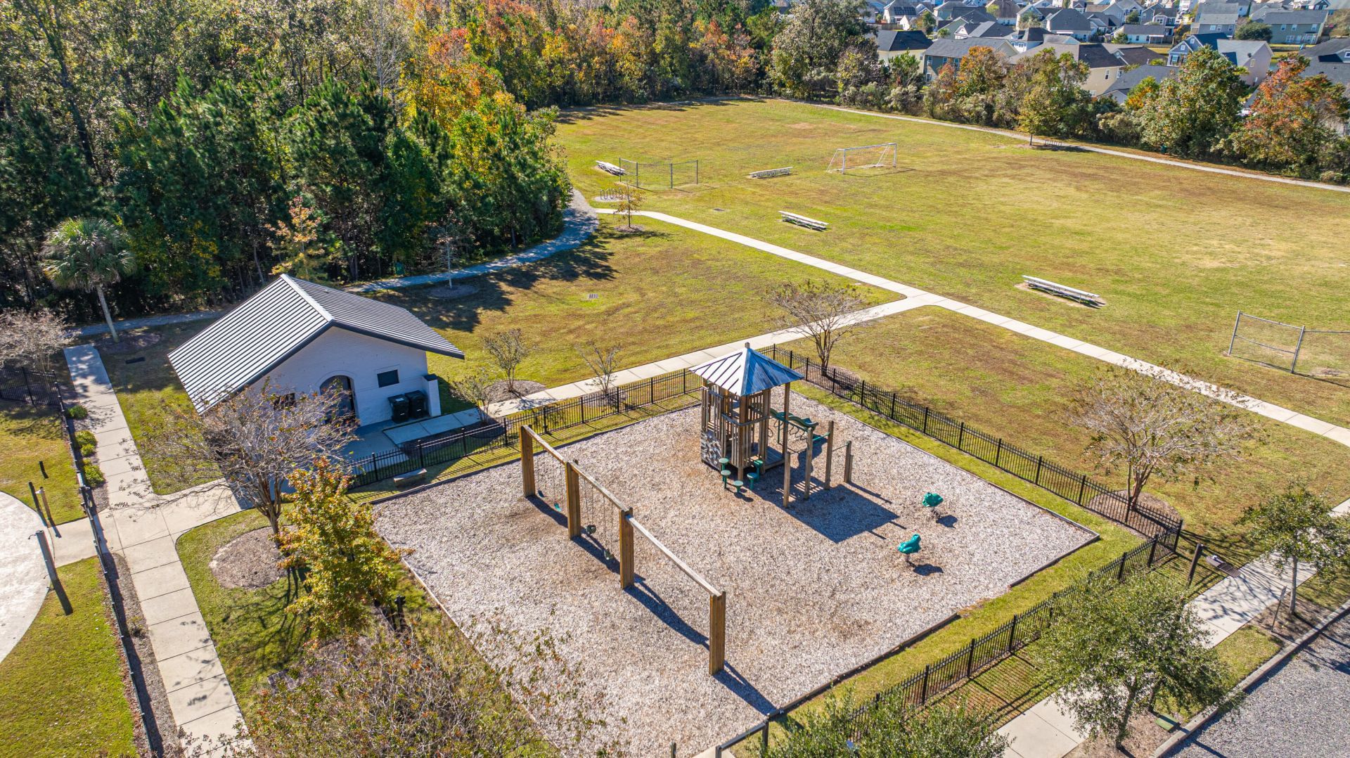 595 Wayton Circle Photo 47