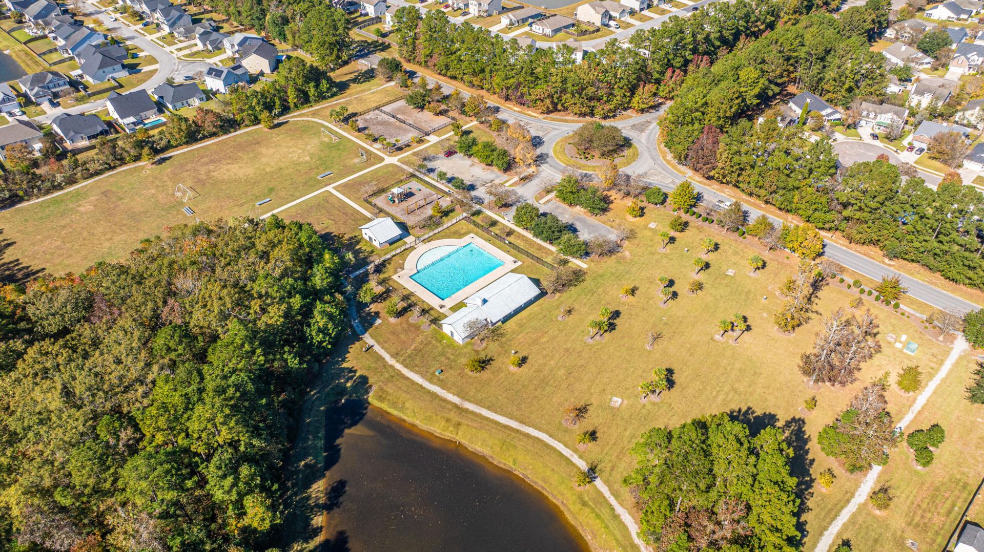 595 Wayton Circle Photo 51