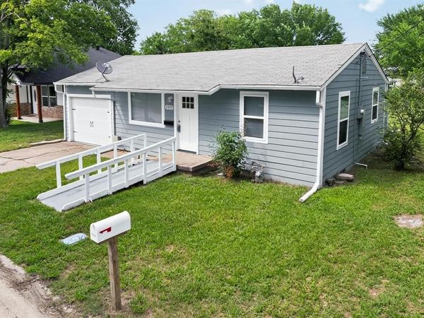 2020 Laura Street , Caddo Mills, TX 75135