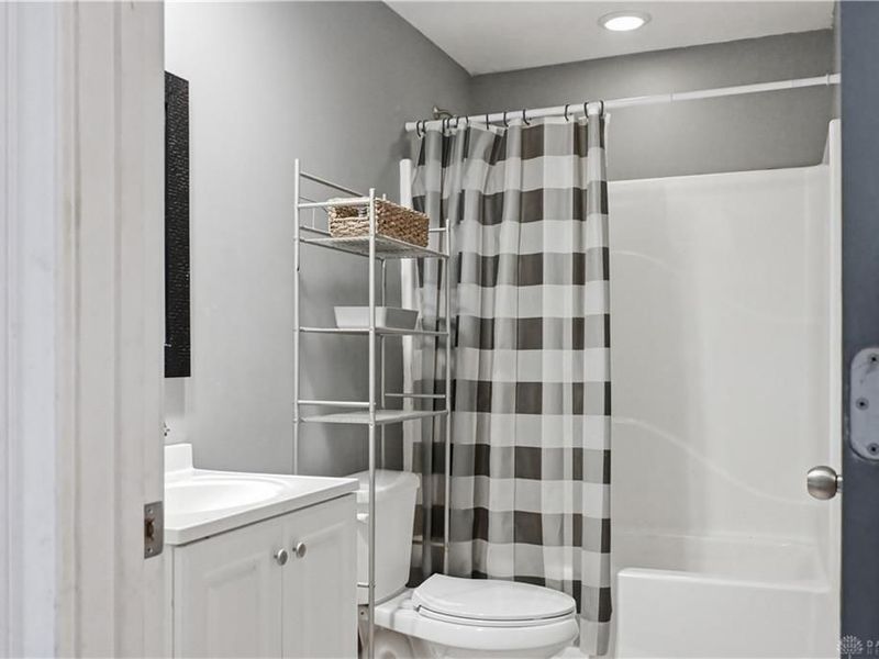 1050 Rose Petal Court, Waynesville, OH 45068 Photo 17