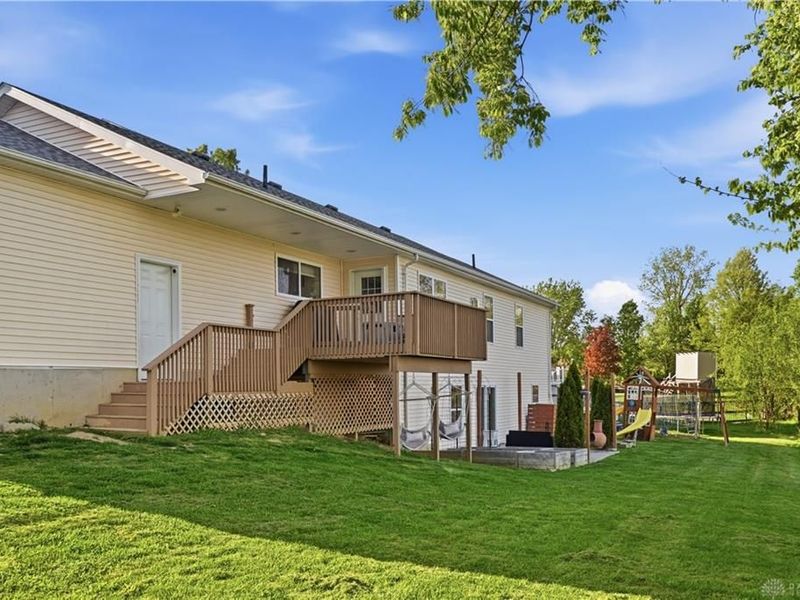 1050 Rose Petal Court, Waynesville, OH 45068 Photo 18