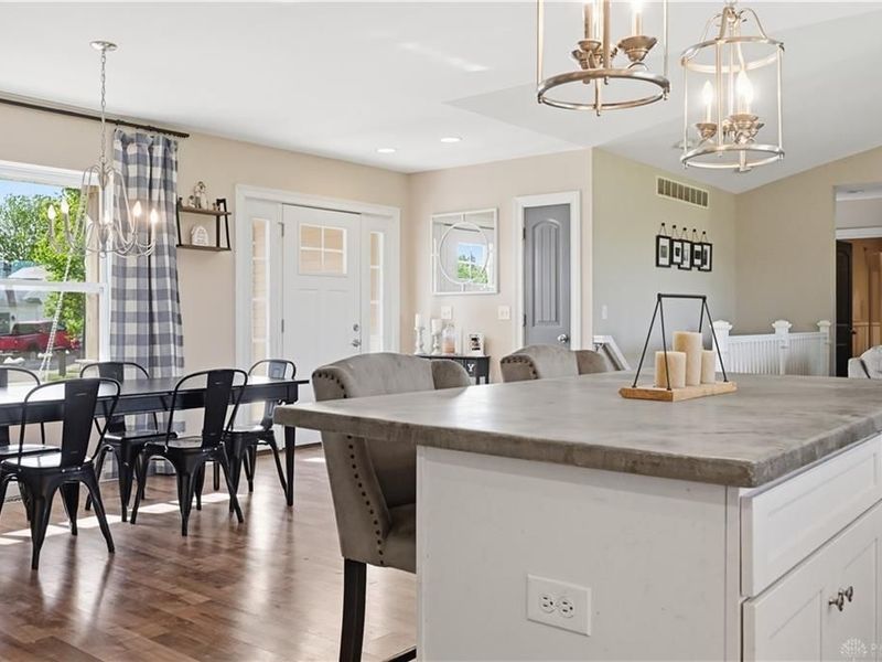 1050 Rose Petal Court, Waynesville, OH 45068 Photo 4