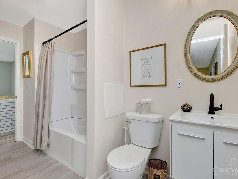 10813 Thornview Drive, Sharonville, OH 45241 Photo 20