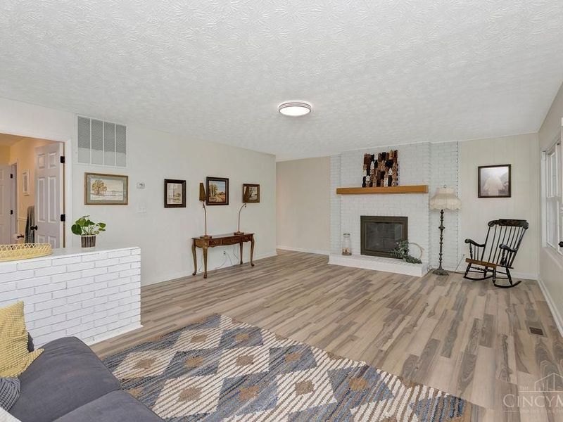 10813 Thornview Drive, Sharonville, OH 45241 Photo 5