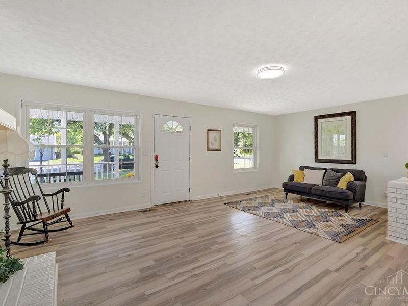 10813 Thornview Drive, Sharonville, OH 45241 Photo 6