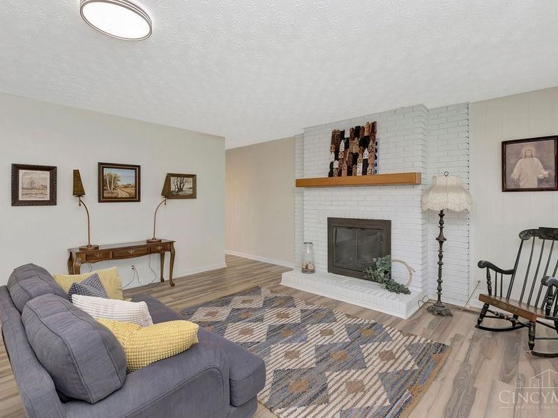 10813 Thornview Drive, Sharonville, OH 45241 Photo 9