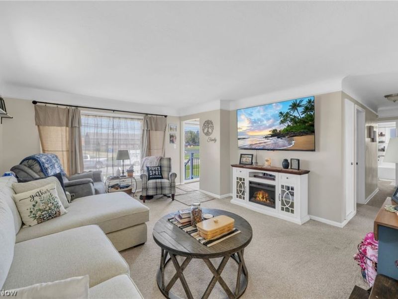 5590 Queens Highway, Parma, OH 44130 Photo 12