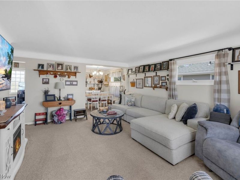 5590 Queens Highway, Parma, OH 44130 Photo 13