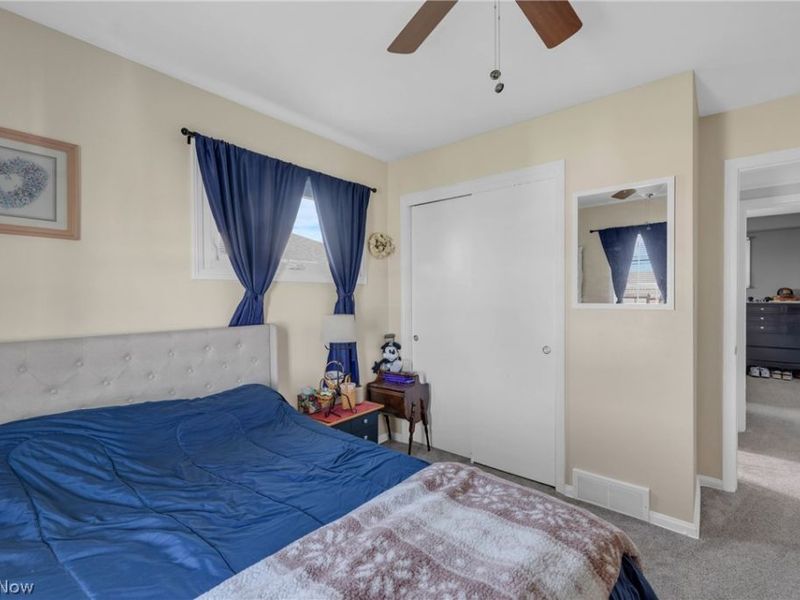 5590 Queens Highway, Parma, OH 44130 Photo 20