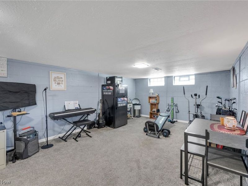 5590 Queens Highway, Parma, OH 44130 Photo 24