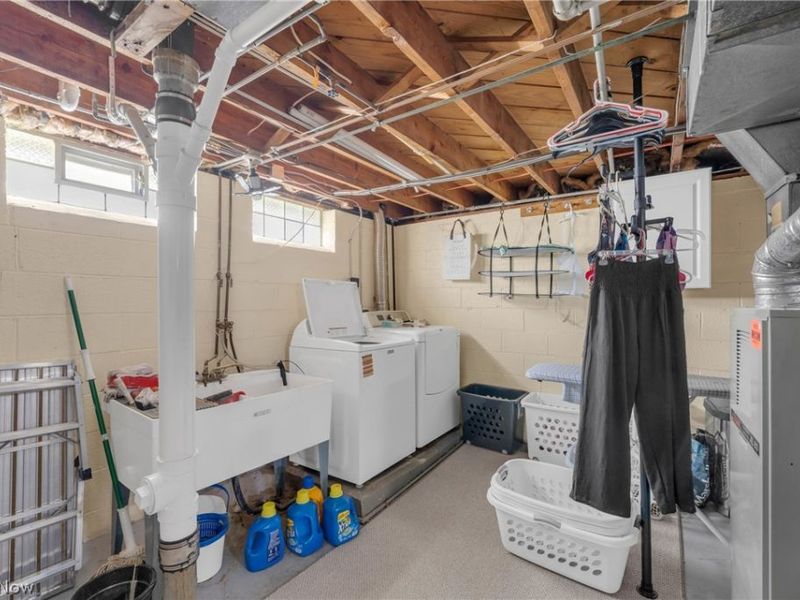 5590 Queens Highway, Parma, OH 44130 Photo 29