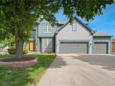 1014 NE 92nd Court, Kansas City, MO 64155