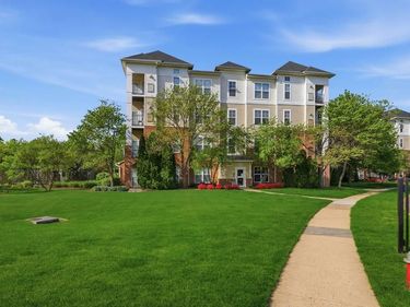 3810 LIGHTFOOT STREET, Unit 402, CHANTILLY, VA 20151