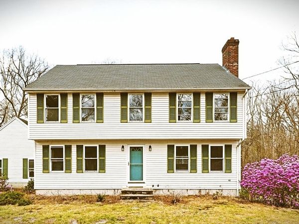 165 East St, Uxbridge, MA 01569