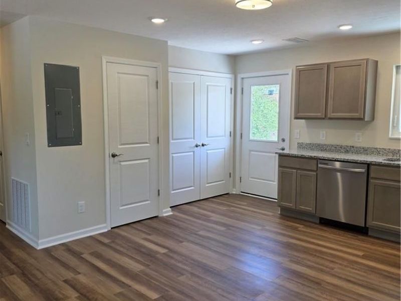 4767 Kirby Lane, Trotwood, OH 45417 Photo 5