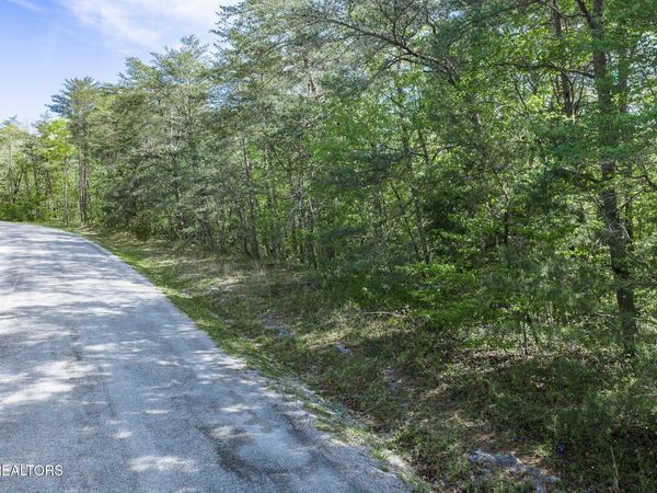 111 Bainbridge Court, Crossville, TN 38558