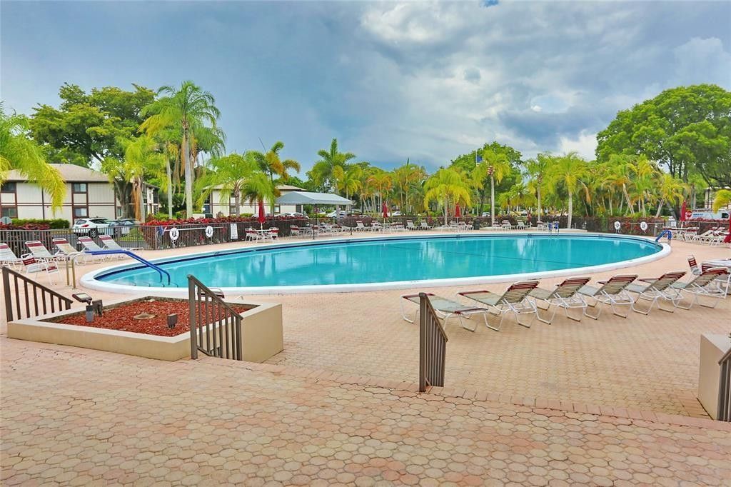 9624 S Belfort Circle, Unit 202, Tamarac, FL 33321 Photo