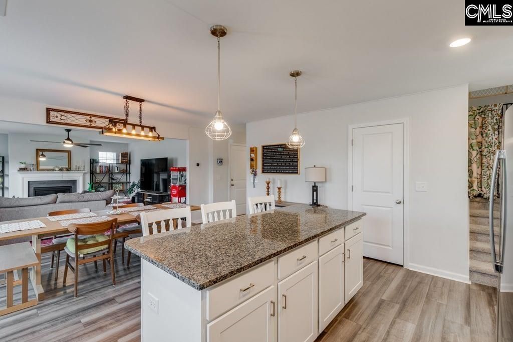 709 Pink Rose  Photo 13