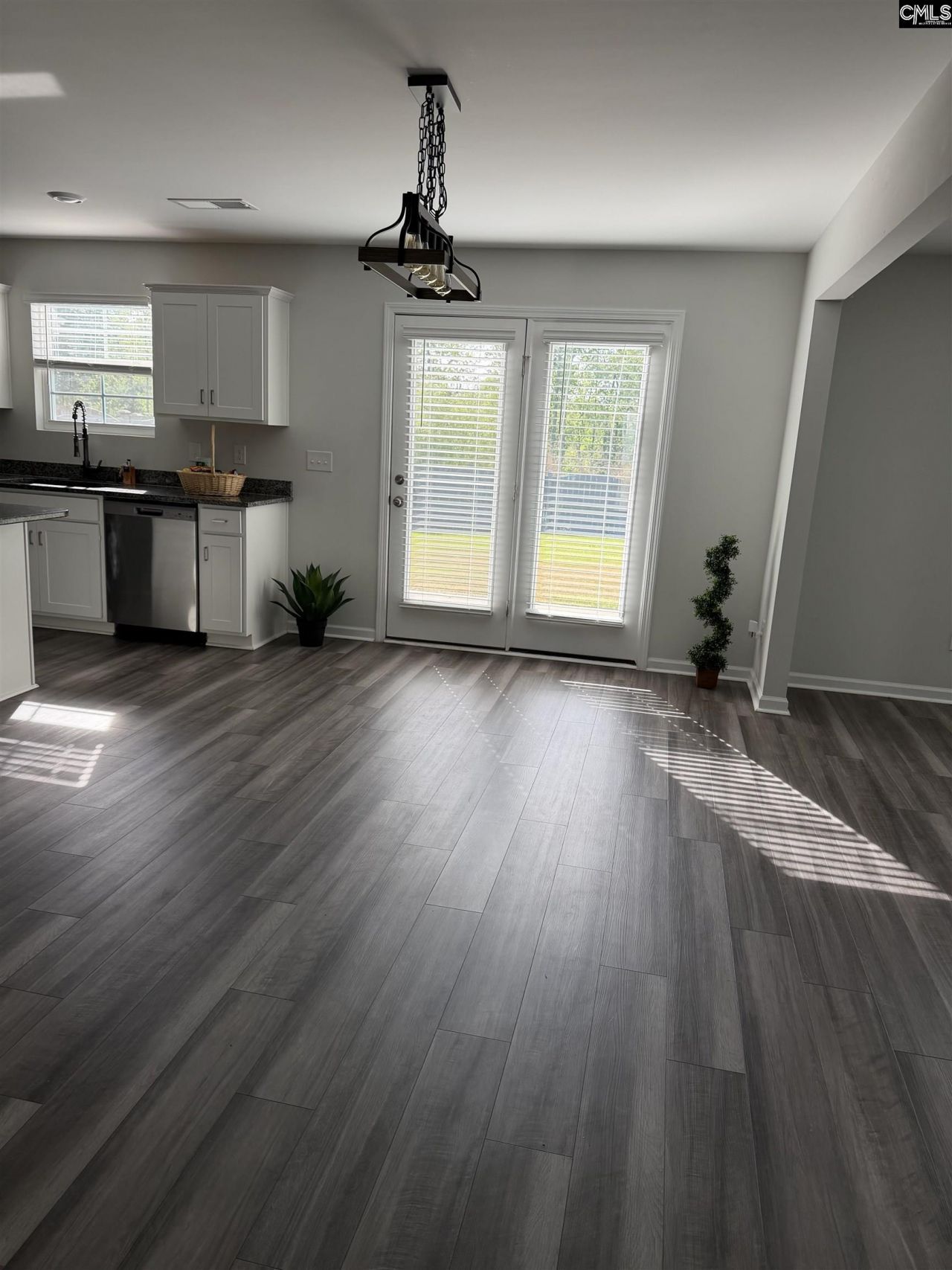 709 Pink Rose  Photo 25