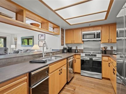 335 Ski Way, Unit 313, Incline Village, NV 89451 Photo