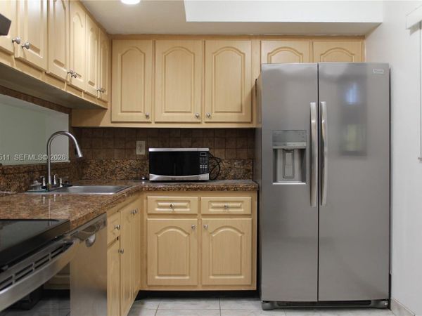 8700 SW 133rd Ave Rd, Unit 301, Miami, FL 33183