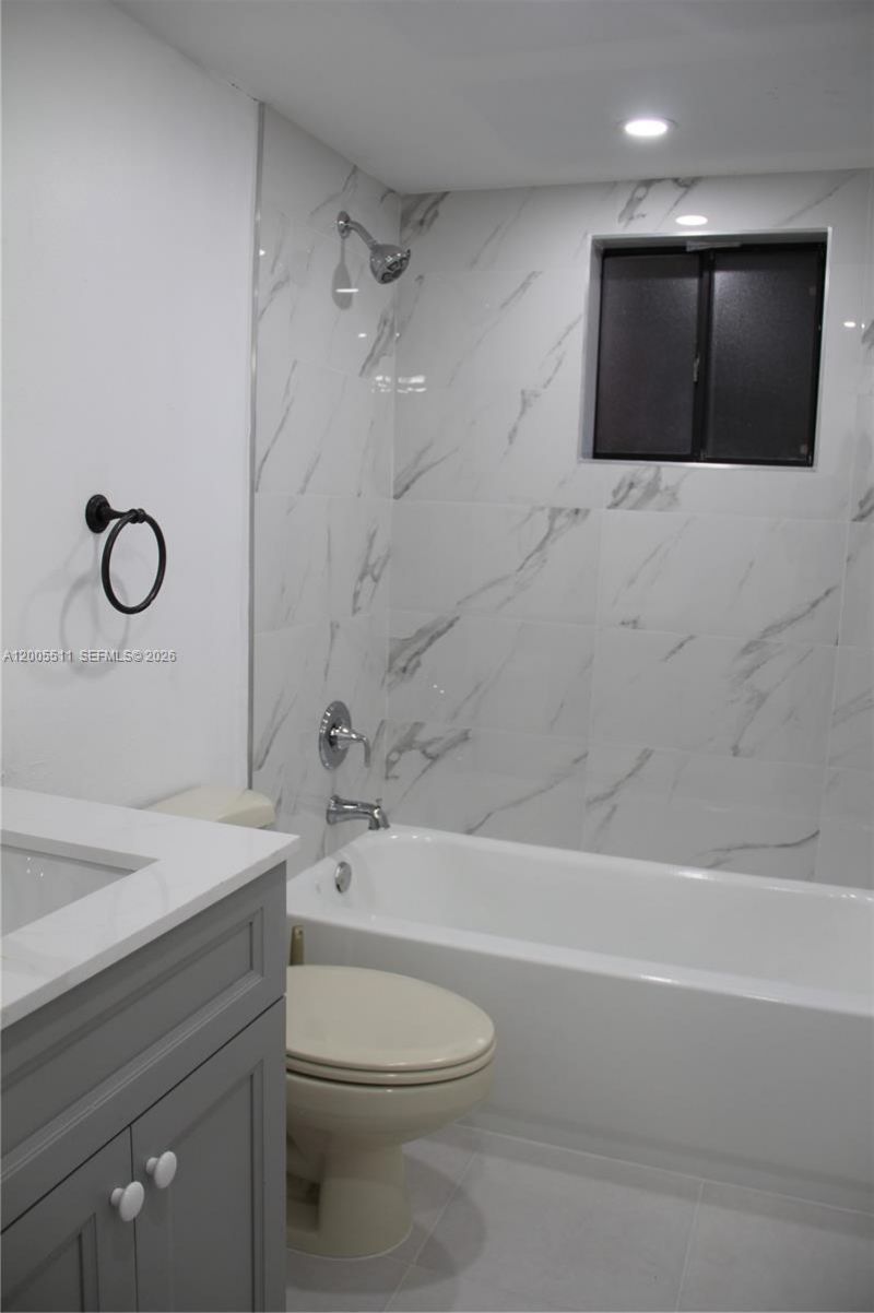 8700 SW 133rd Ave Rd , Unit 301, Miami, FL 33183 Photo