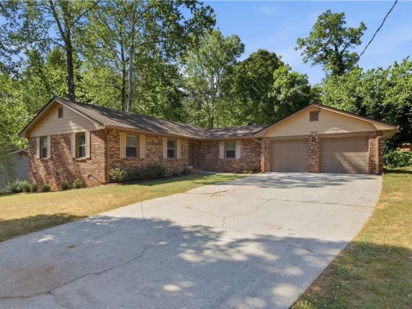 5569 Shadow Rock Drive, Lithonia, GA 30058