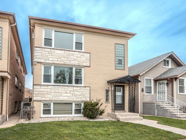 2702 N 74th Avenue , Elmwood Park, IL 60707