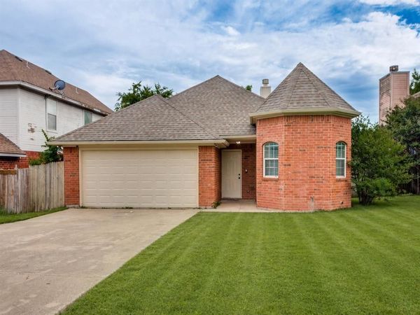 6408 Willard Road , Fort Worth, TX 76119