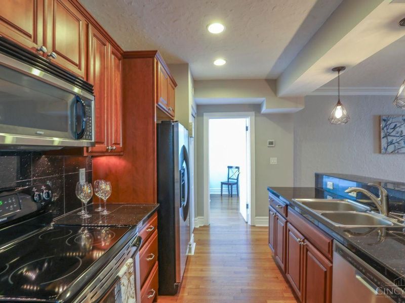 2324 Park Avenue, Unit 11, Cincinnati, OH 45206 Photo 16