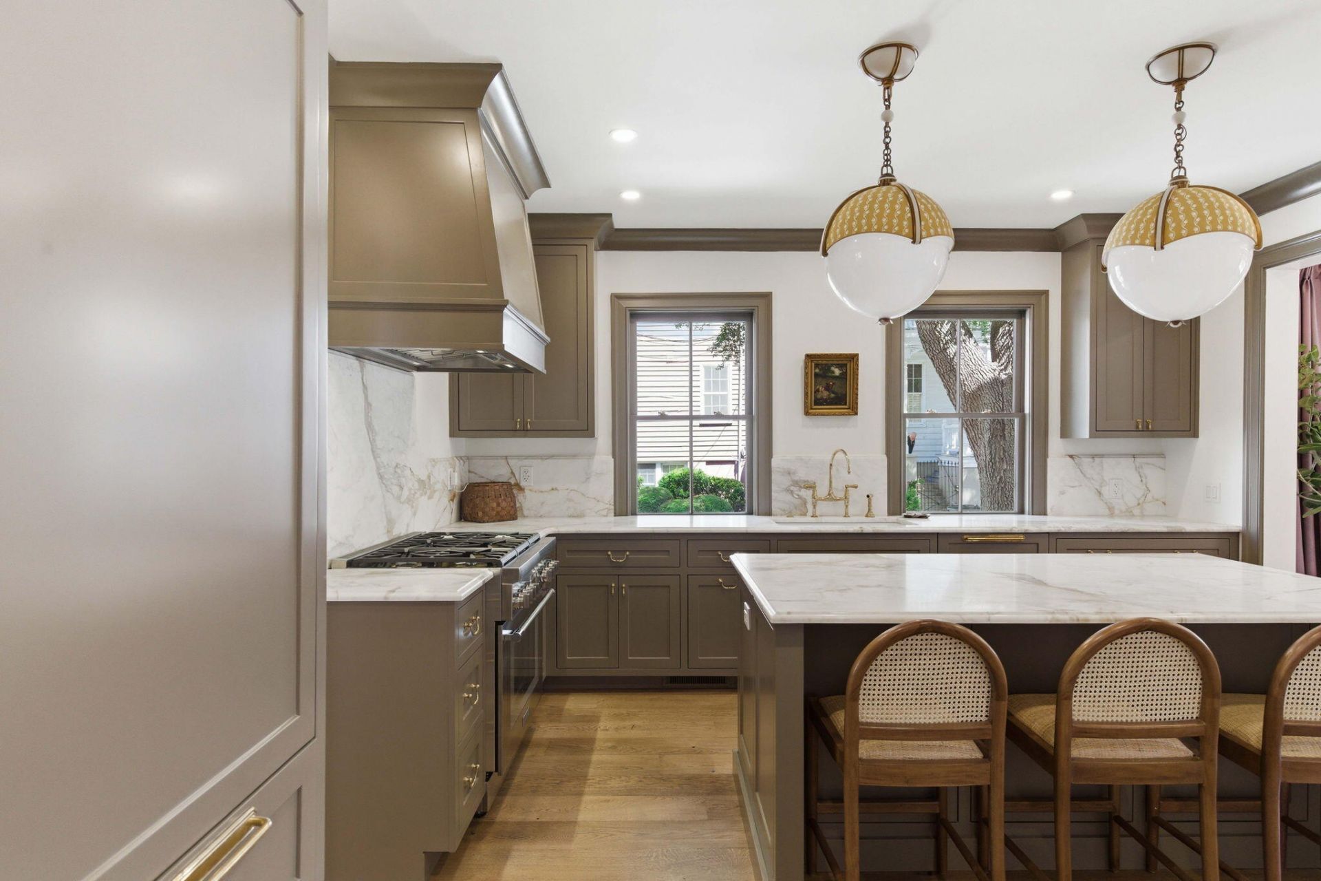 55 Elizabeth Street Photo 15