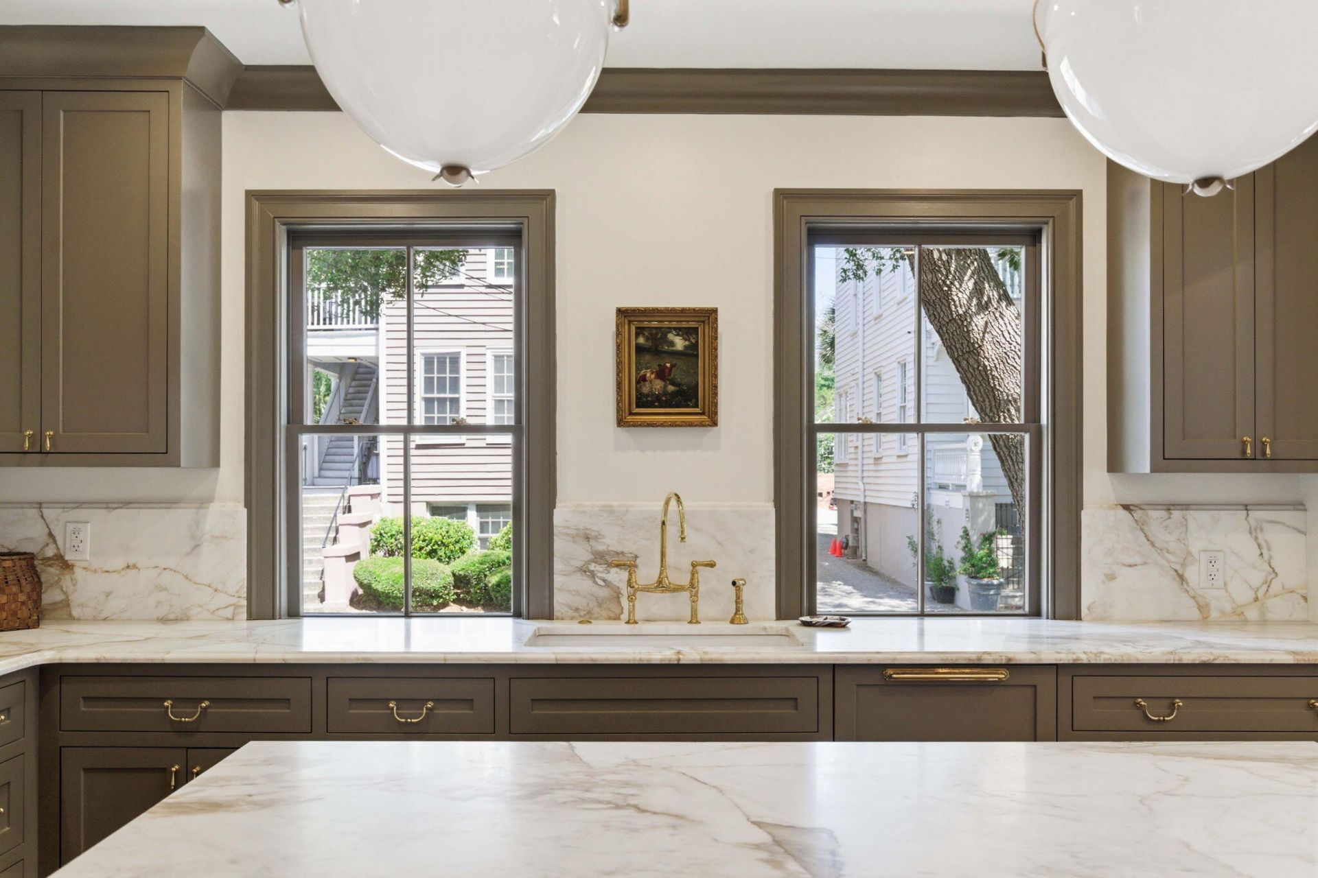 55 Elizabeth Street Photo 19