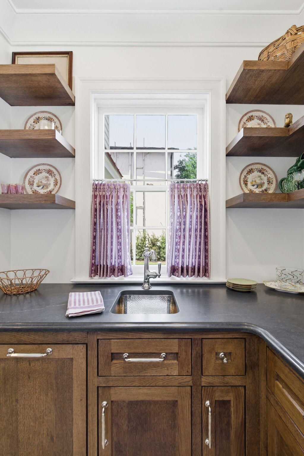 55 Elizabeth Street Photo 22