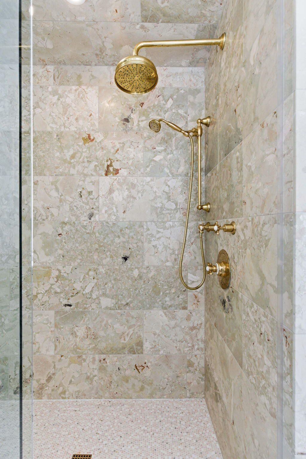 55 Elizabeth Street Photo 52