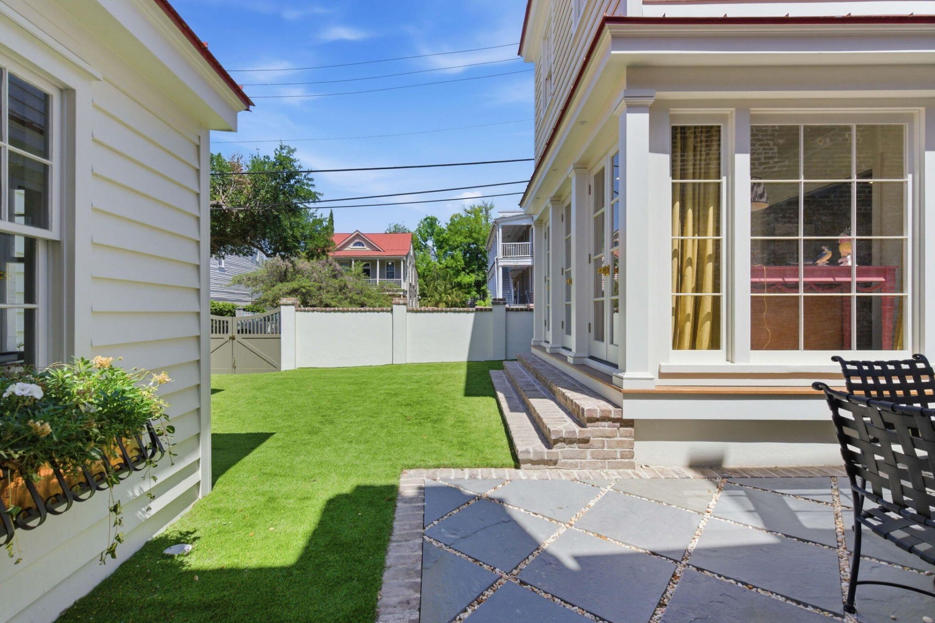 55 Elizabeth Street Photo 69