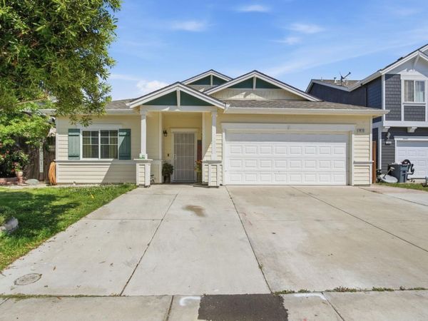 1913 St Augustine Ct, Modesto, CA 95358