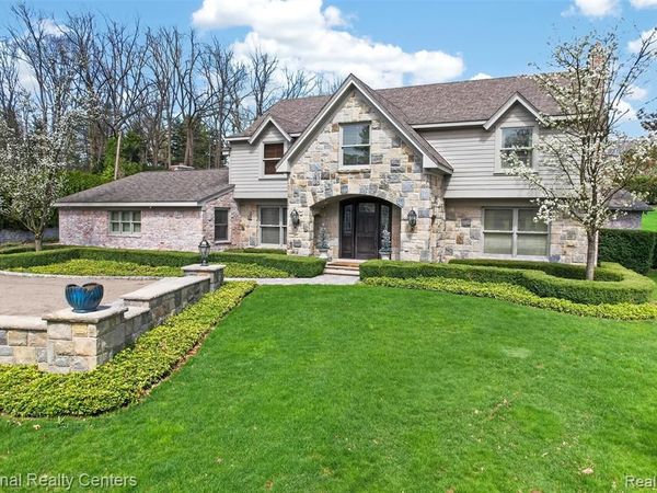 4233 N Willoway Estates Court N , Bloomfield Hills, MI 48302
