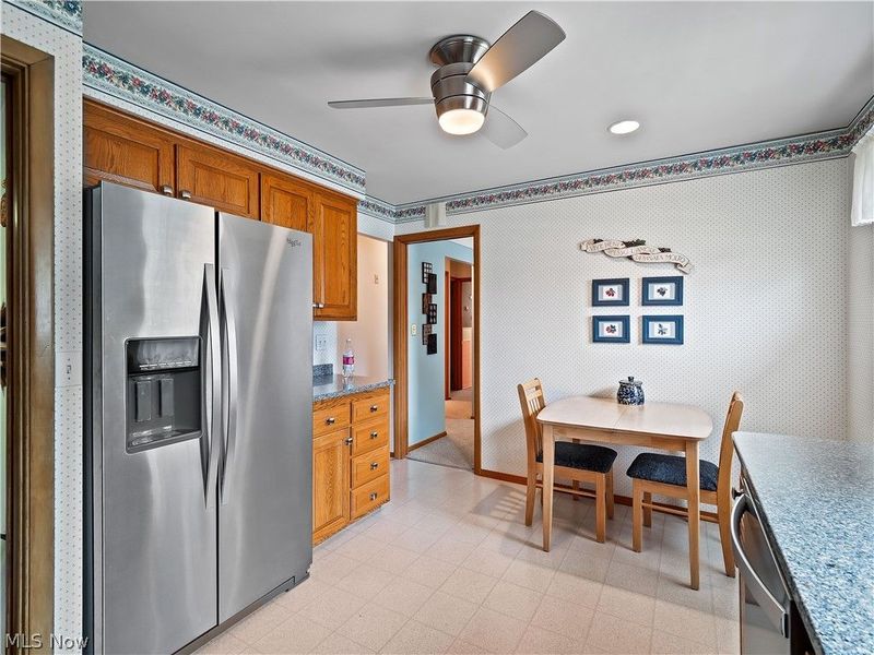 4466 W 215th Street, Fairview Park, OH 44126 Photo 14