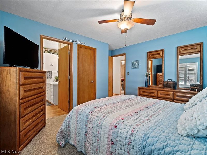 4466 W 215th Street, Fairview Park, OH 44126 Photo 17