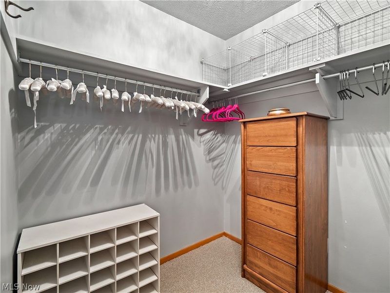 4466 W 215th Street, Fairview Park, OH 44126 Photo 18