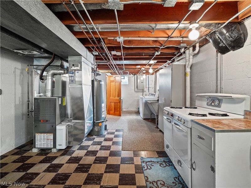 4466 W 215th Street, Fairview Park, OH 44126 Photo 28