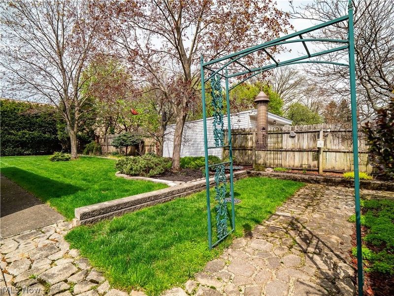 4466 W 215th Street, Fairview Park, OH 44126 Photo 37