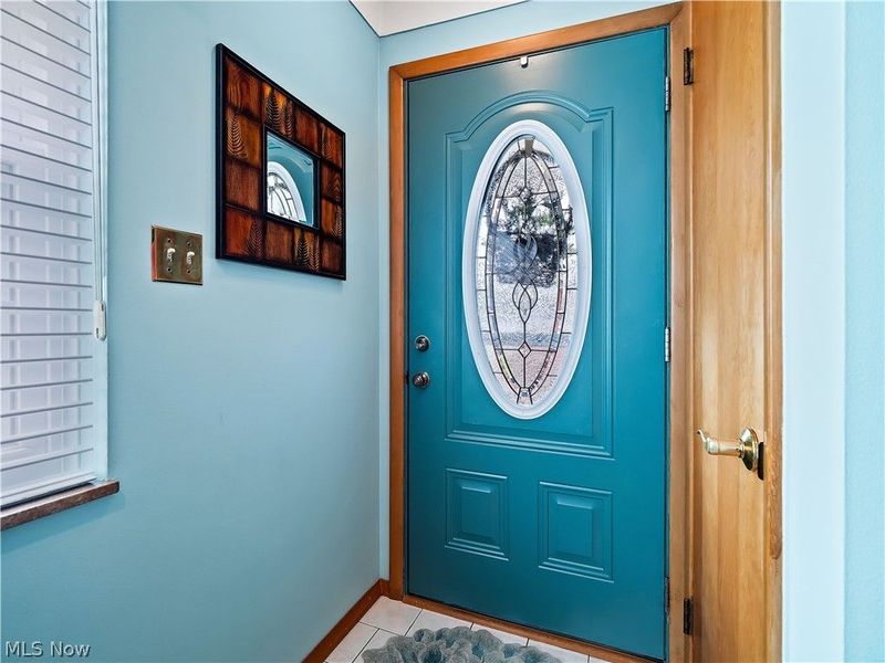 4466 W 215th Street, Fairview Park, OH 44126 Photo 4