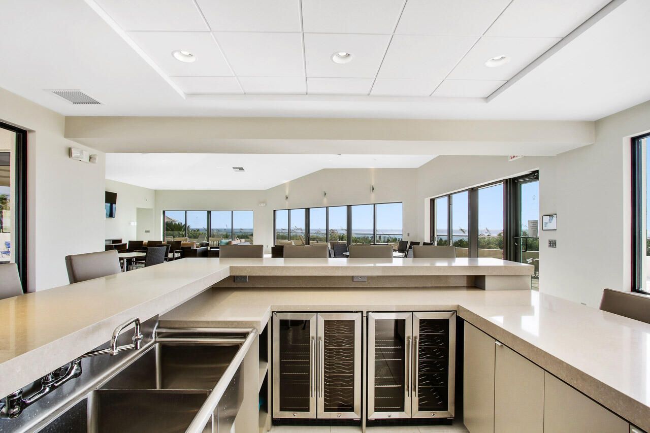 5540 N Ocean Drive, Unit 7b, Singer Island, FL 33404 Photo