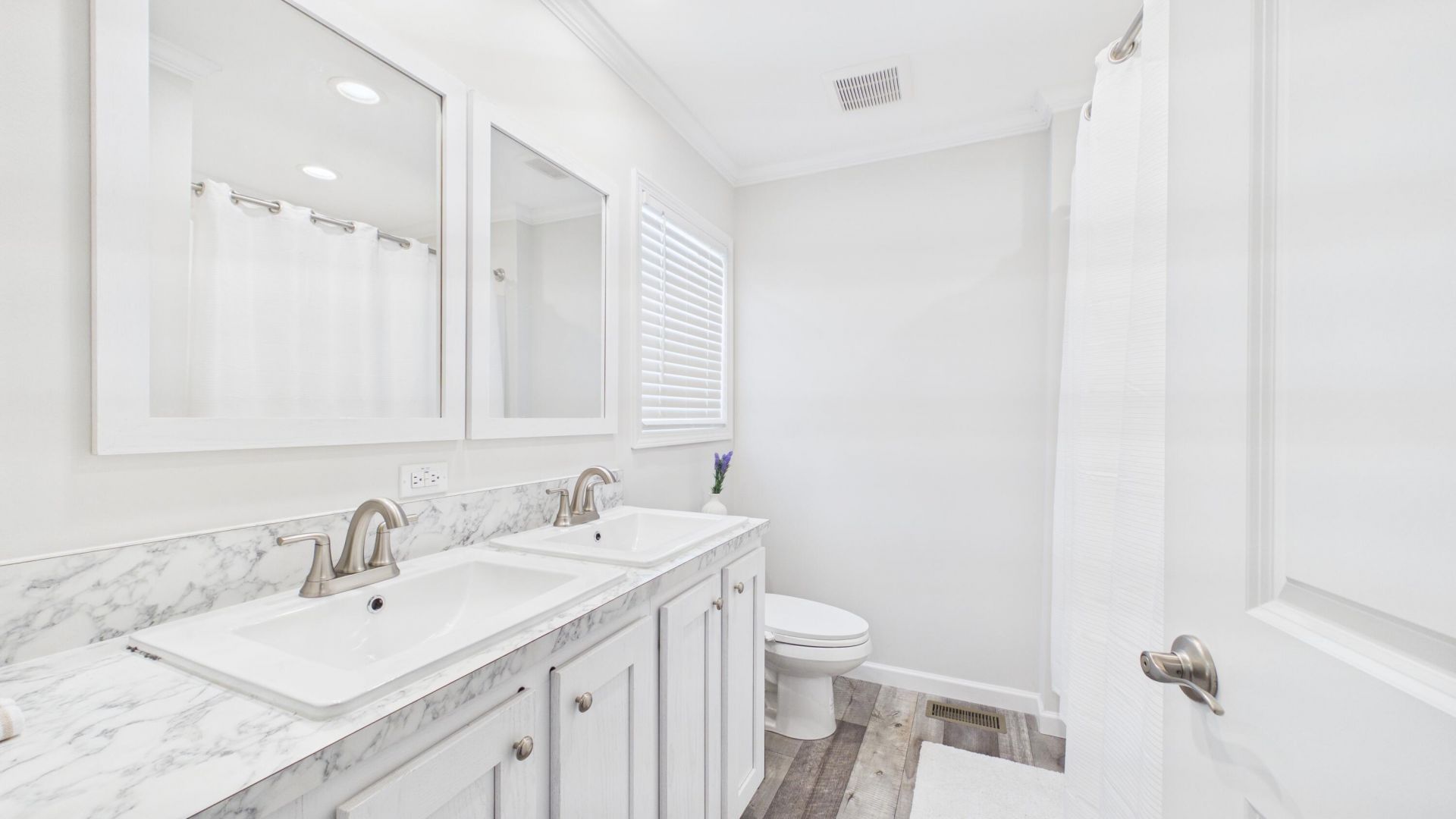 208 General Moultrie Drive Photo 10